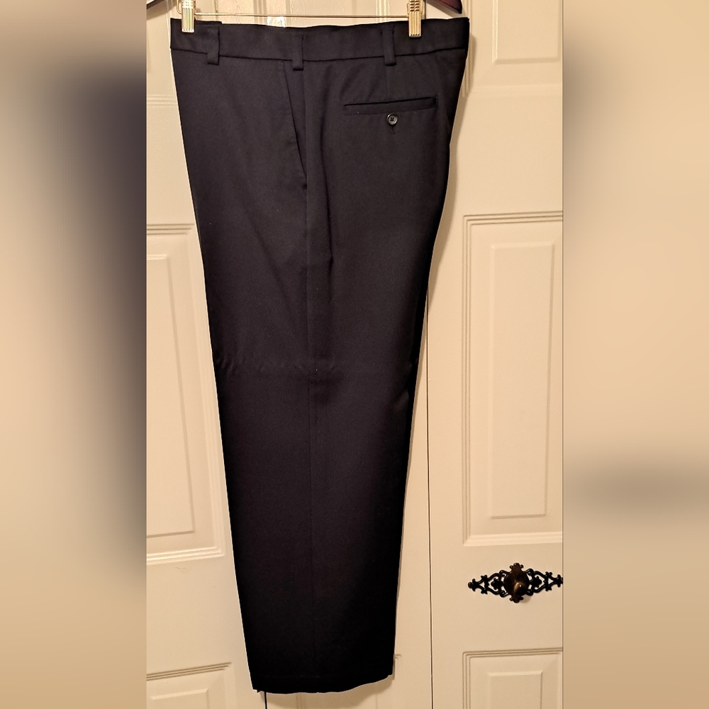 IZOD GOLF Black Dress Pants Flat Front Size 38X32